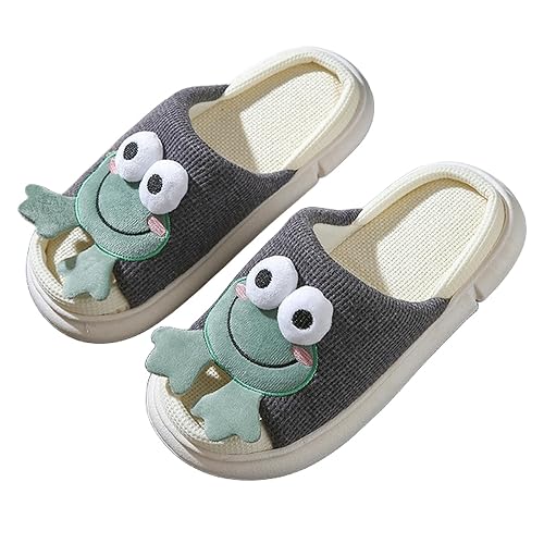 Pantoufles en peluche vache kawaii grises en taille 40-41