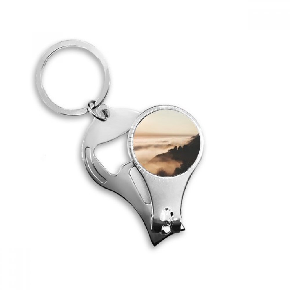 Porte-clés voiture outdoor avec décor de montagne et ciel pour les passionnés de nature