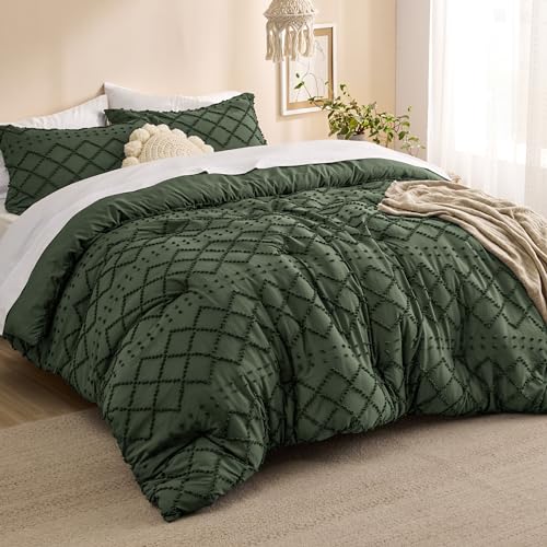 Image of Bedsure Full Comforter Set - Olive Green Comforter, Boho Tufted Distressed Vintage Bedding for Kids, 3 Pieces Farmhouse-Style Bed Set for All Seasons, Fluffy Soft Bedding with 2 Pillow Shams
