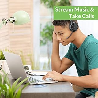 Avantree DG45 USB Bluetooth Adapter Dongle for PC, Computer, Desktop & Laptop, Compatible with Windows 11/10/8.1/8 Only - Connects Bluetooth Headphones, Speakers, Keyboards & Mice ONLY (Not 2.4G/WiFi)