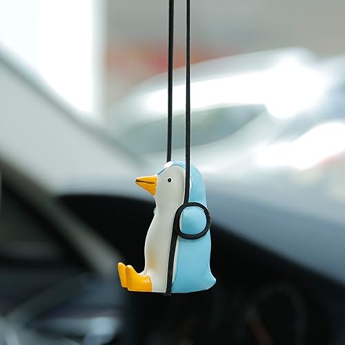 Ygmoner - Decoración para el espejo interior del coche con pingüino en columpio, accesorios oscilantes, decoración divertida para el coche