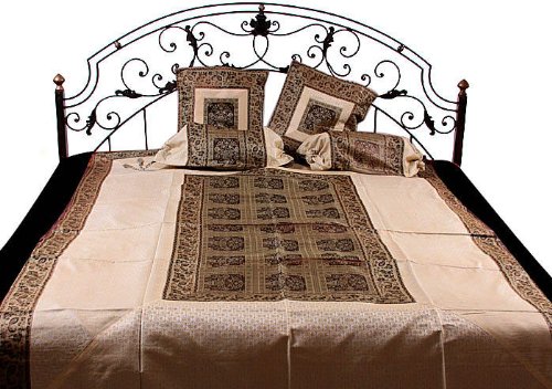 Couvre-lit en soie Banarasi avec motifs éléphants pour créer une chambre zen