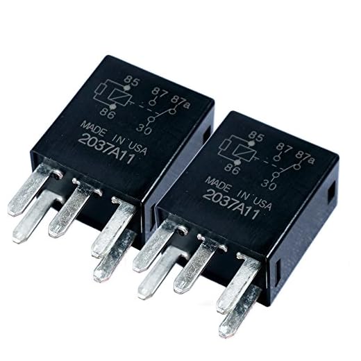 2X 05269988AA Omron 21911C Accessory Power 12VDC 10A Relay 5 Pin