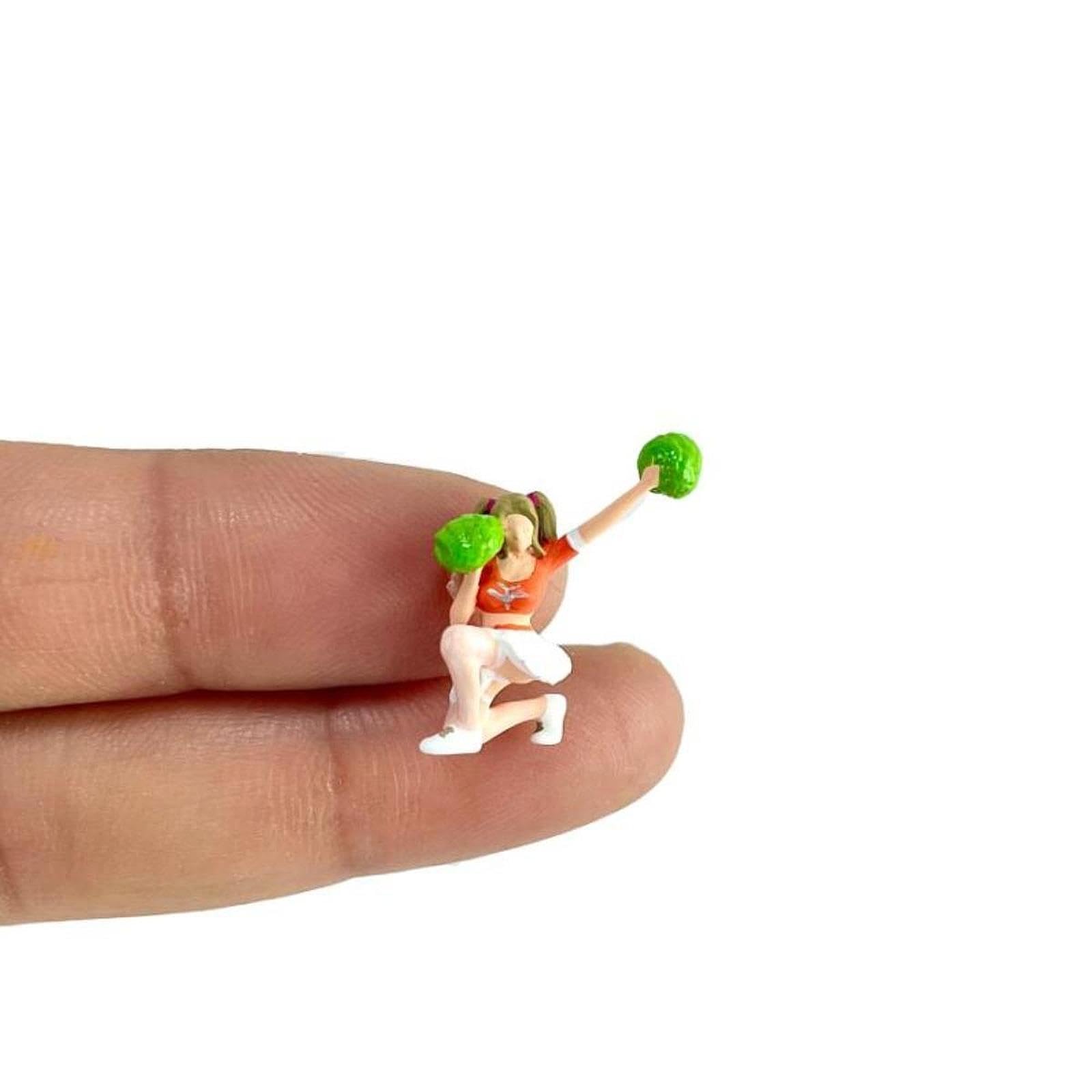 kowaku Set of 3 Cheerleader Figurines at 1/64 Scale for Collecting