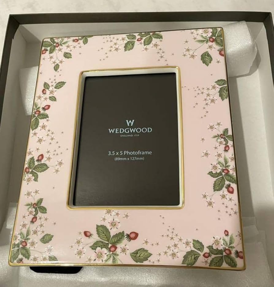 Amazon.co.jp: ウェッジウッド ワイルドストロベリー フォト