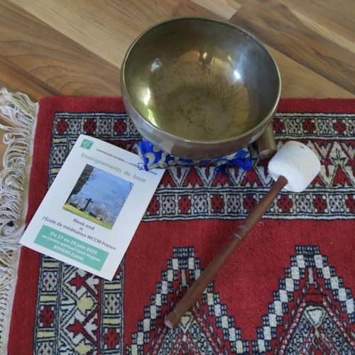 Dieu est l&agrave;, dans l'instant pr&eacute;sent