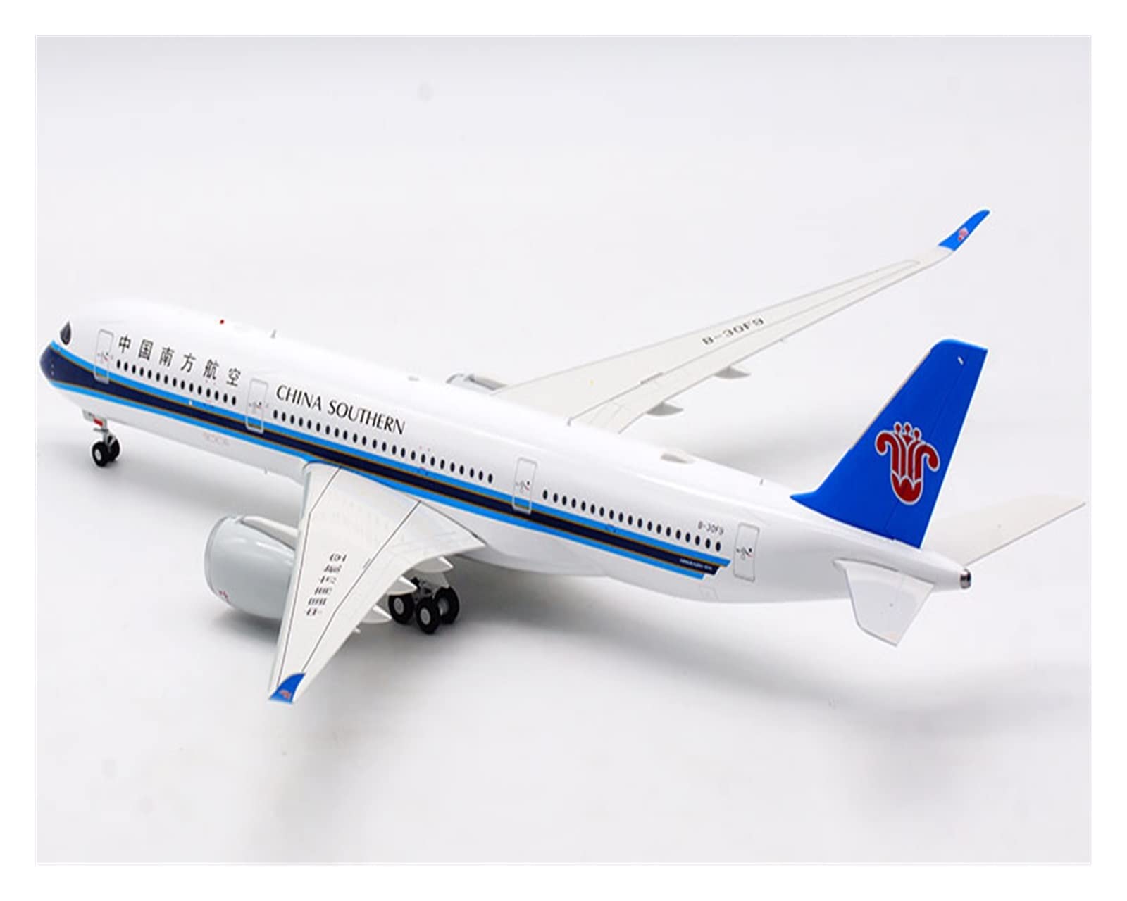 中国南方航空 エアバス A350-900 1/200 Amazon.co.jp: 1:200 スケール中国南方航空 A350-900 B-30F9 合金