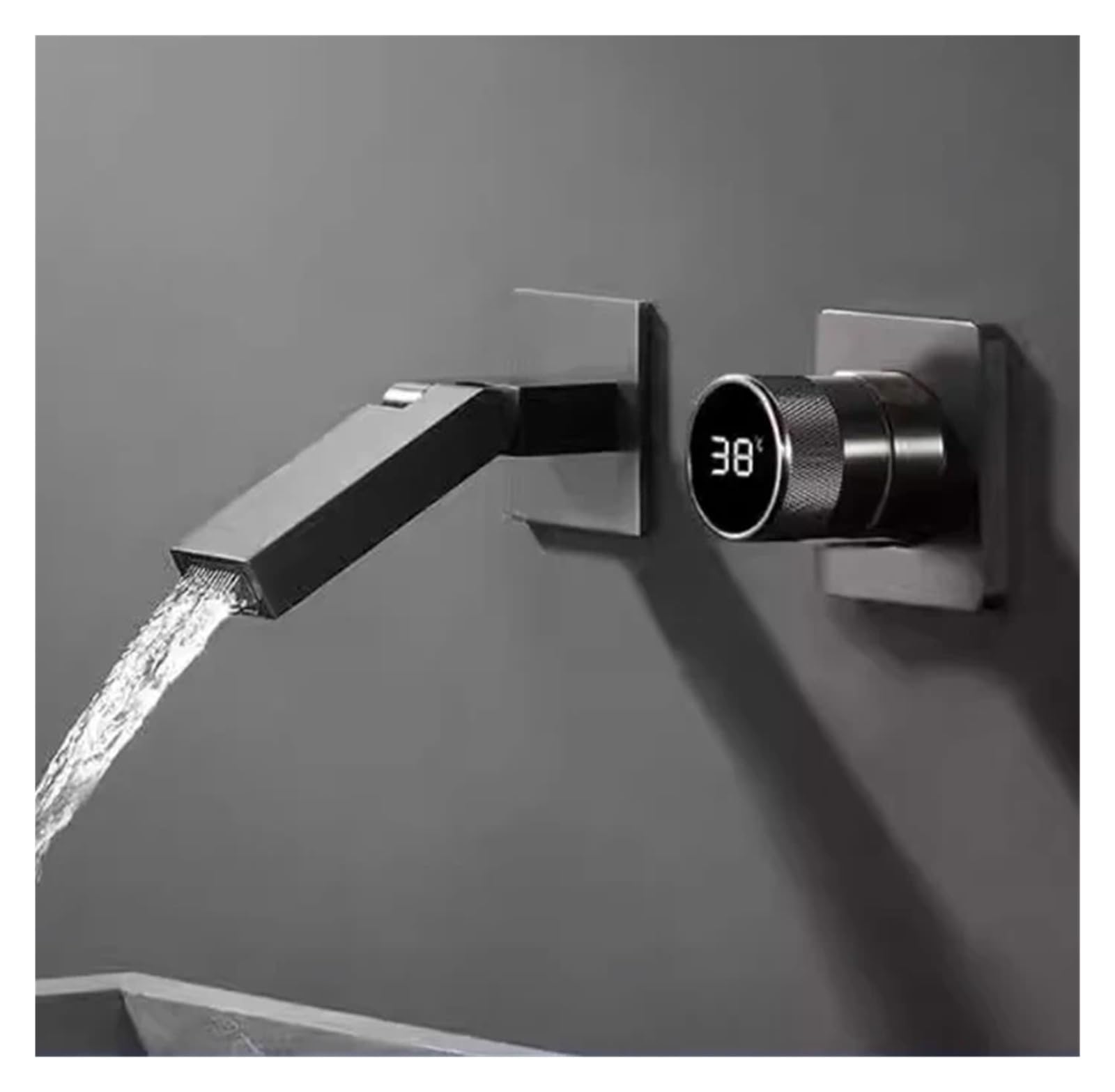 Robinet mural de lavabo chaud et froid pliable pour optimiser l'espace de la vasque