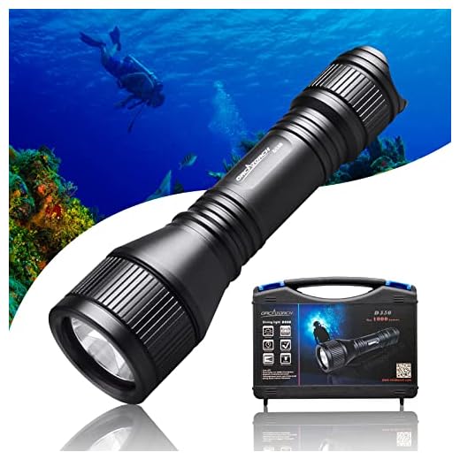 ORCATORCH D550 Scuba Dive Light - 1000 Lumens Underwater Flashlight with 3 Modes, IP68 Waterproof Submersible Torch with Wrist Strap for Hands-Free Diving