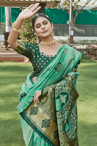 Image of Yashika Women's Banarasi Kanjivaram Silk Woven Saree | Animal Printed Patola Silk Saree for Women