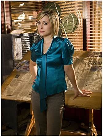 Allison Mack 8x10 photo Smallville Riese Wilfred blue shirt #2 at ...