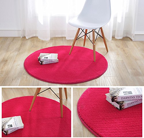 Tapis pour chambre à coucher au design épuré et finitions soignées