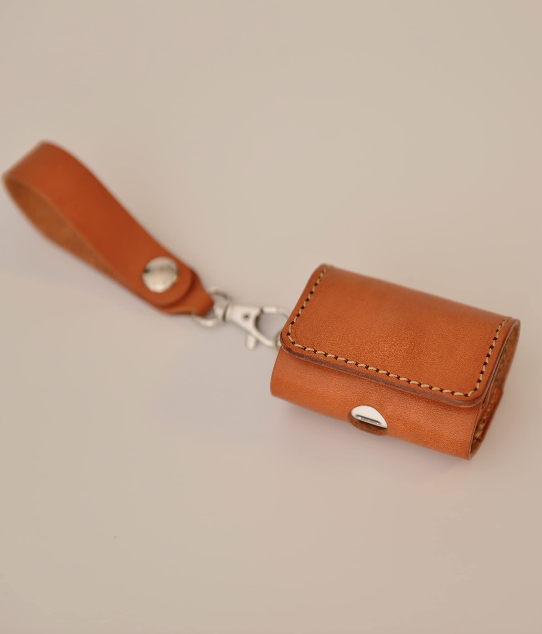 AirPods本体 第二世代　オレンジケース UNIQ UNIQ-AIRPODSPRO2-VENORG AirPods Pro(第2世代)用ケース