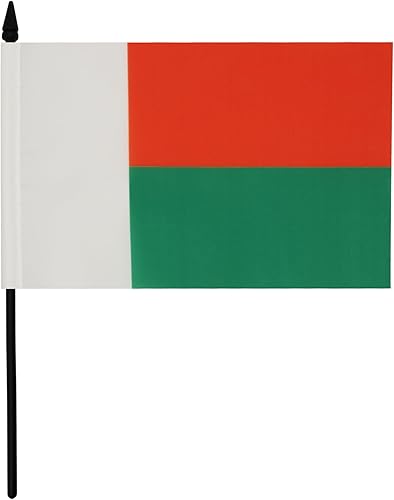 Miniatura 399 de Bandera de mesa Sierra Leona de 5 x 8 pulgadas, bandera de escritorio de Sierra Leona, 8.3 x 5.5 in, barra y base de plástico negro AZ FLAG