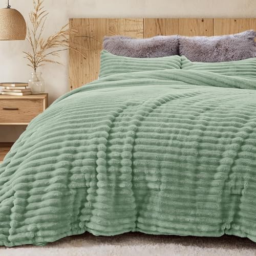 Image of Sasttie Full Comforter Set 3 Pieces - Super Soft Fleece Comforters Full Size, 1 Luxury Warm Fuzzy Marshmallow Comforter with 2 Pillow Cases, Faux Fur Down Alternative Bedding Set, Sage Green