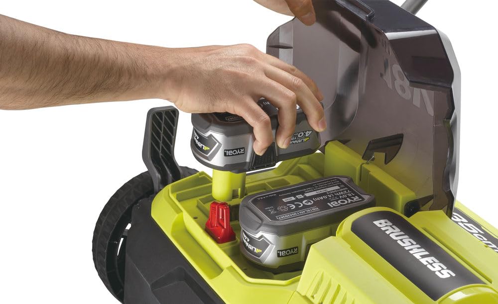Ryobi - Scarificateur 36V (Alimentation simultanée par 2 Batteries 18V One+™) - Brushless/Moteur sans charbons - Ø 35 cm - Rouleau scarificateur 16 Lames - Vendu sans Batterie ni Chargeur