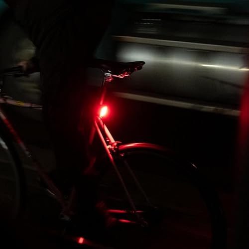 Miniatura 2 de Knog Blinder - Luz trasera para bicicleta  100 lúmenes USB recargable, impermeable, 8 modos, se adapta a 0.866-1.260 in, 1,476.4 ft de visibilidad