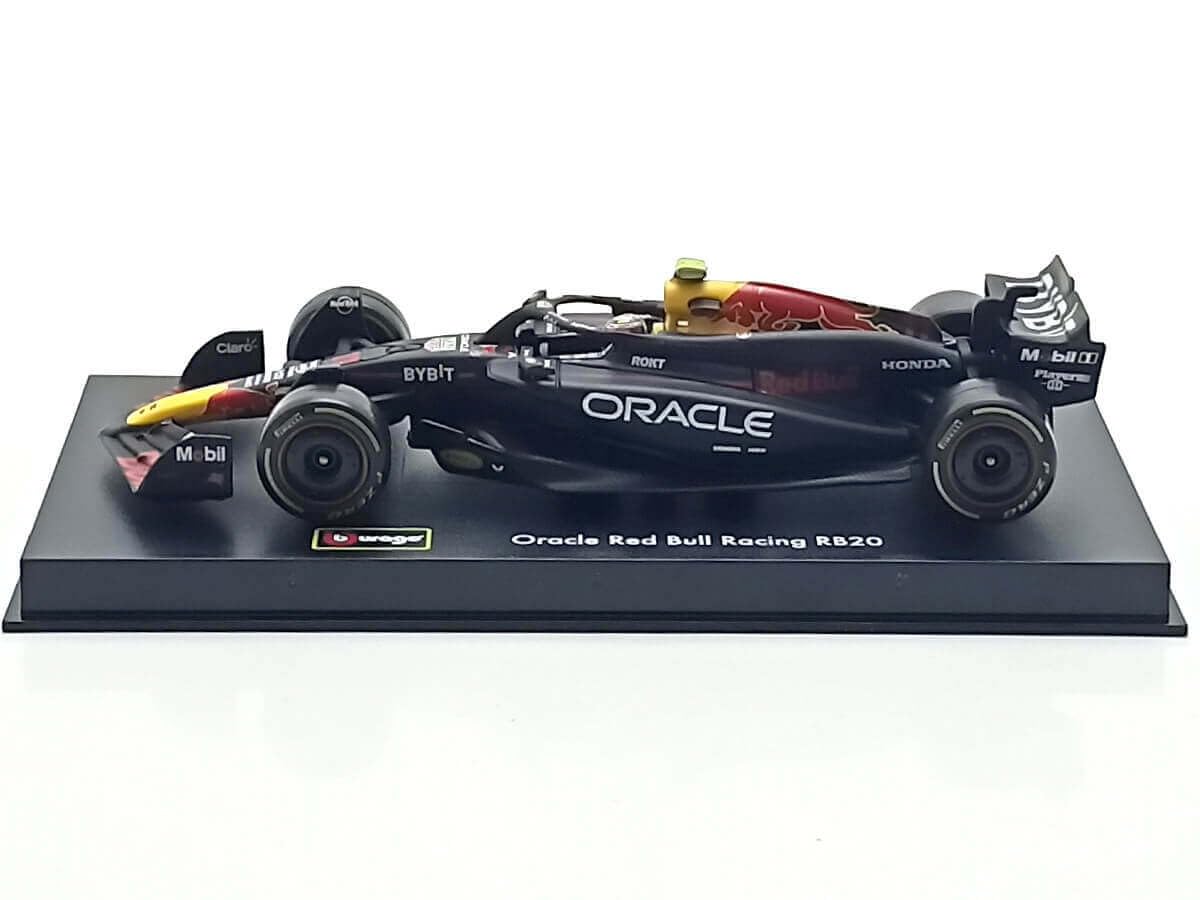 Burago Red Bull Racing RB20#11 Perez mit Helm