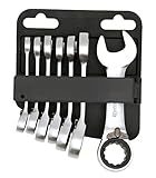 Clés rapides à cliquet, 40% plus courtes que des clés classiques. Idéal pour les espaces restreints. 1 côté à cliquet pour l'approche rapide et 1 côté fourche pour serrer et desserrer fortement (ne pas forcer sur le côté à cliquet). Angle de reprise de 5°. Inversion du sens de rotation. Inverseur intégré dans la clé.