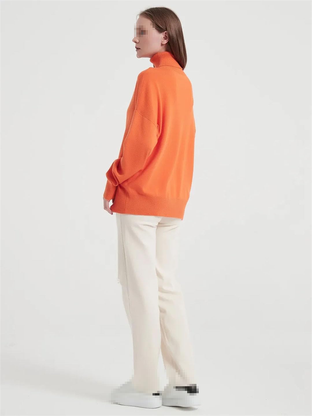 Maglione da donna a collo alto lavorato a maglia