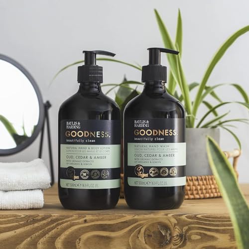 Baylis & Harding Oud, Cedar & Amber Lotion - 3 Pack, 500ml - Image 3