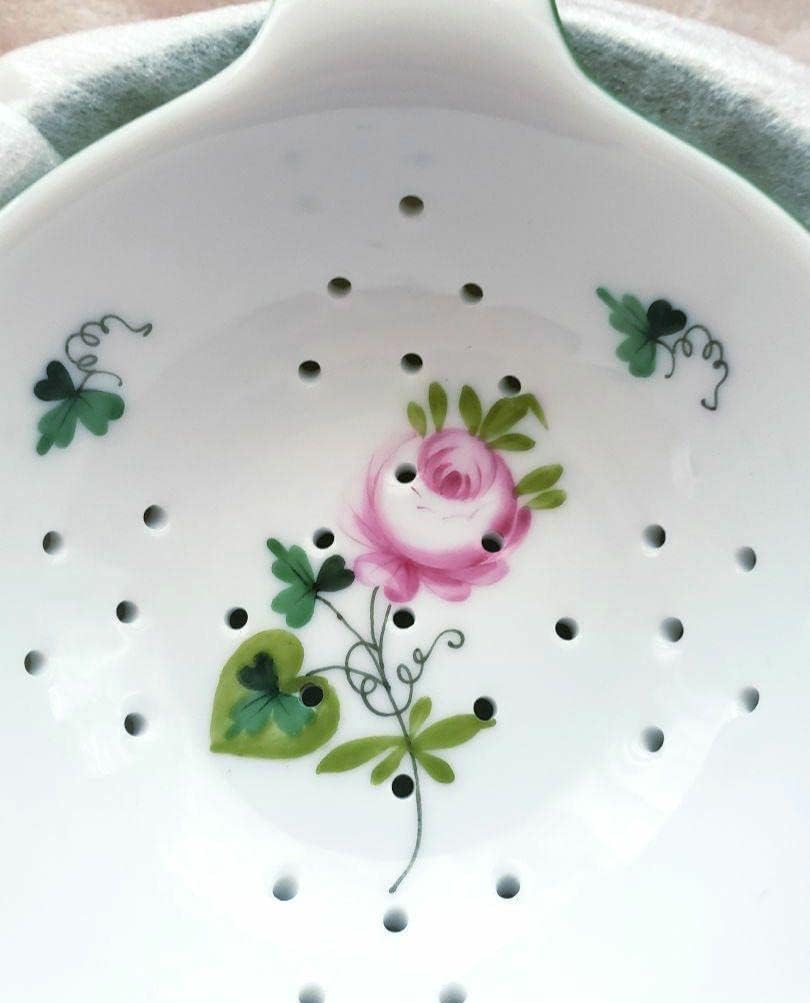 ヘレンドウィーンの薔薇ティーストレーナー