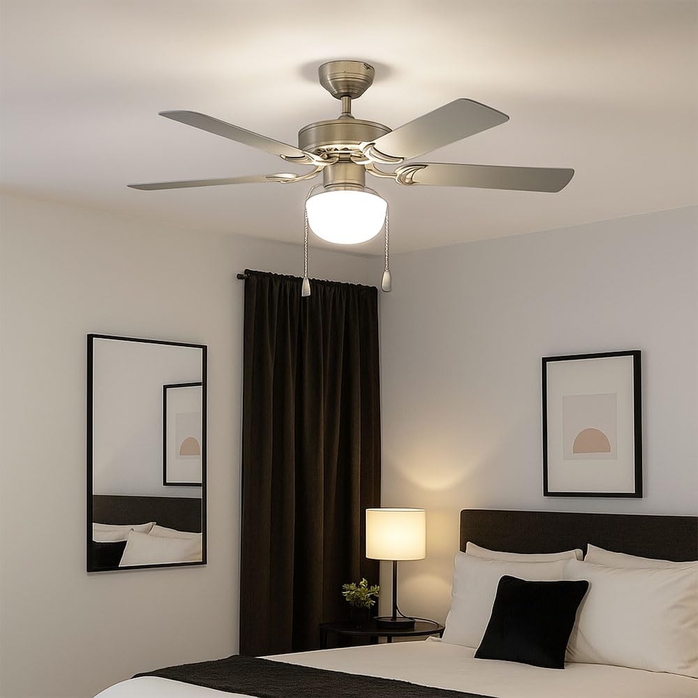 EGLO Deckenventilator CADIZ, 5 Flügel Ventilator mit Licht, Zugkette, Wendeflügel aus MDF in Silber oder Eiche, Gehäuse aus Stahl in Nickel-Matt, Sommer Winter Betrieb, AC Motor, Ø 106,6cm