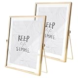 Matériau de qualité du cadre photo : le cadre photo debout en verre est fabriqué en métal et verre de haute qualité et durable, verre haute définition, durable, minimaliste et élégant, avec un aspect élégant, encadrant tous vos souvenirs pour toujours. Vous pouvez placer l'exemplaire dans un cadre photo en verre, et l'exemplaire peut être affiché des deux côtés du cadre, ce qui le rend plus comme une petite œuvre d'art.