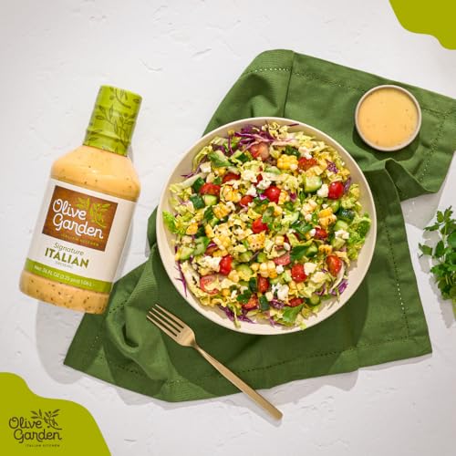 Image of Olive Garden Signature Italian Dressing, 36 fl. oz., Made with Italian Spices, Oil and Vinegar, Perfect Chicken Marinade, Sandwich Spread or Salad Dressing (Pack of 4)