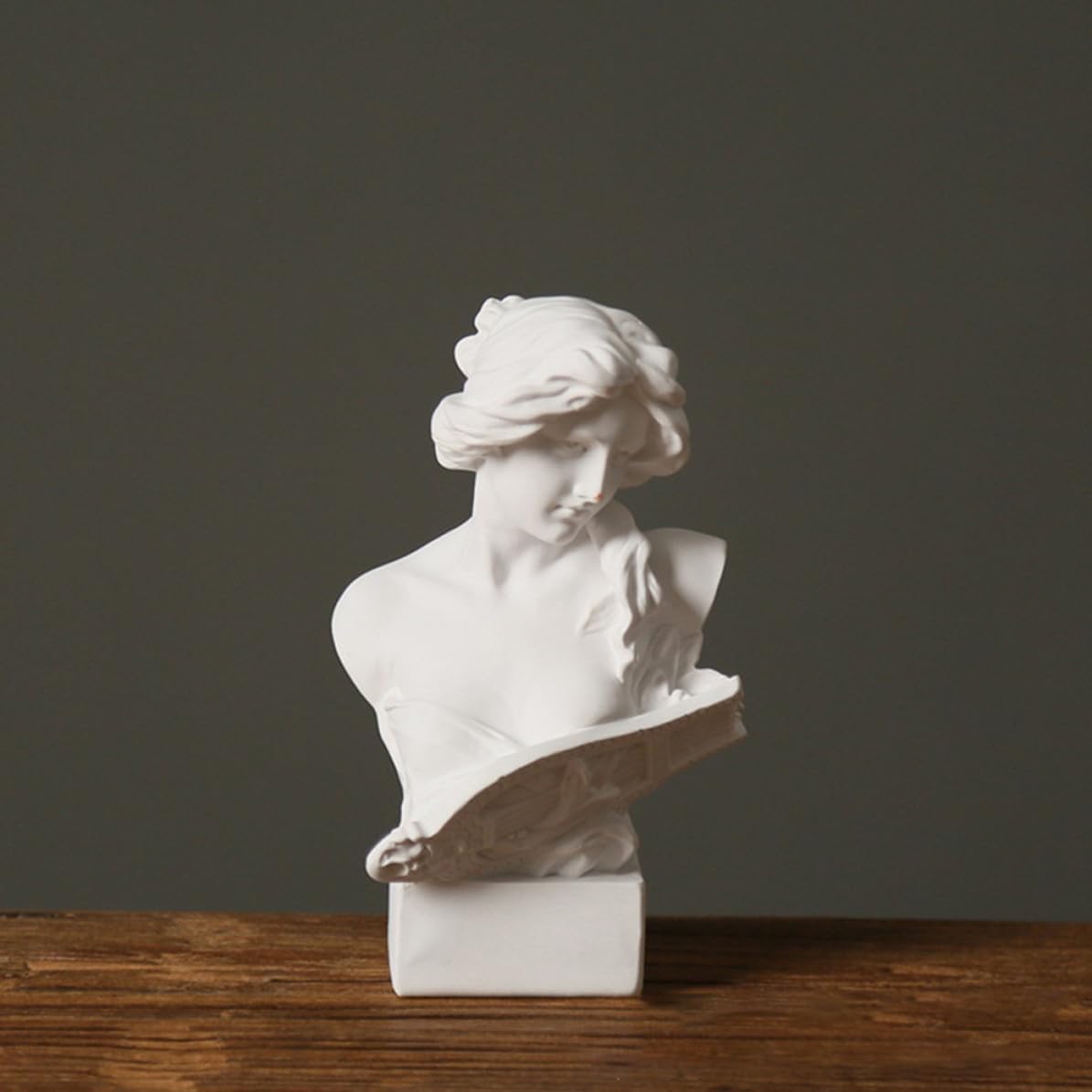 UPKOCH Antique Resin Bust Sculpture Figure for Office Desktop Decoration