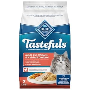 Blue Buffalo Tastefuls Adult Dry Cat Food for Weight Management & Hairball Control, Made in the USA with Natural Ingredients, Chicken Recipe, 7-lb Bag
