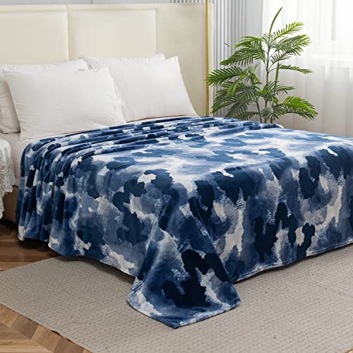 Elegant Comfort Luxury Velvety Feel Blanket, All-Season Lightweight Blanket, Ultra Plush, Soft, Cozy-Fuzzy Flannel Fleece For Couch, Sofa, Bed, Travel, Camouflage Design, King/California King, Blue #TOP1