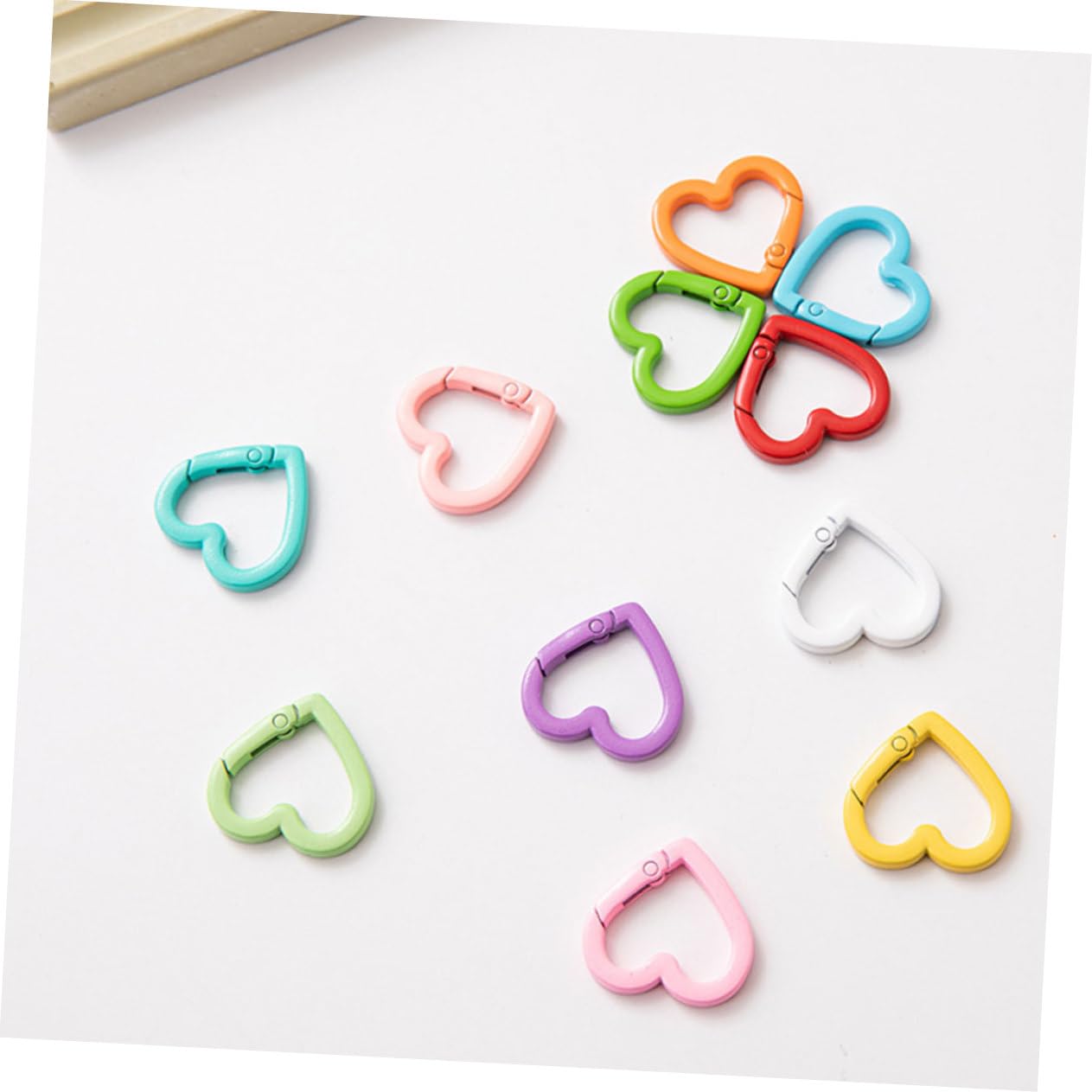 Operitacx 60pezzi Ganci Moschettone Per Portachiavi Clip Molla Colorate Per Fai Da Te Accessori Per Gioielli e Chiusura Facile e Resistente Design Elegante e Pratico