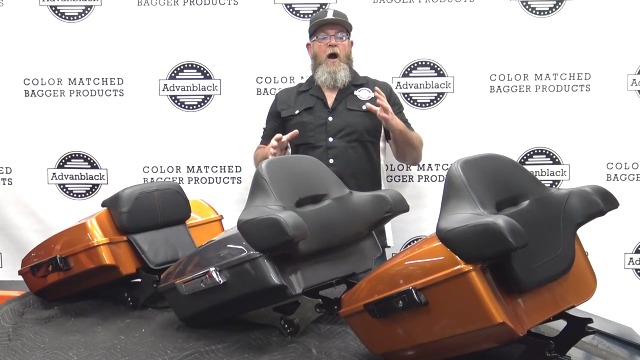 Coffre King Tour Pack + Dossier + Support Pour Harley Touring – Compatible Road King, Glide – Noir Brillant – Installation Professionnelle Recommandée