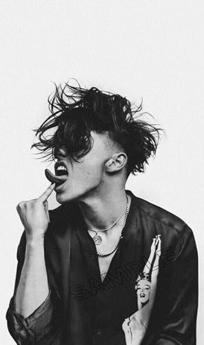 Multicolor Generic Yungblud Poster English Singer Rock Pop Punk Music Photo Wall Art Picture A4