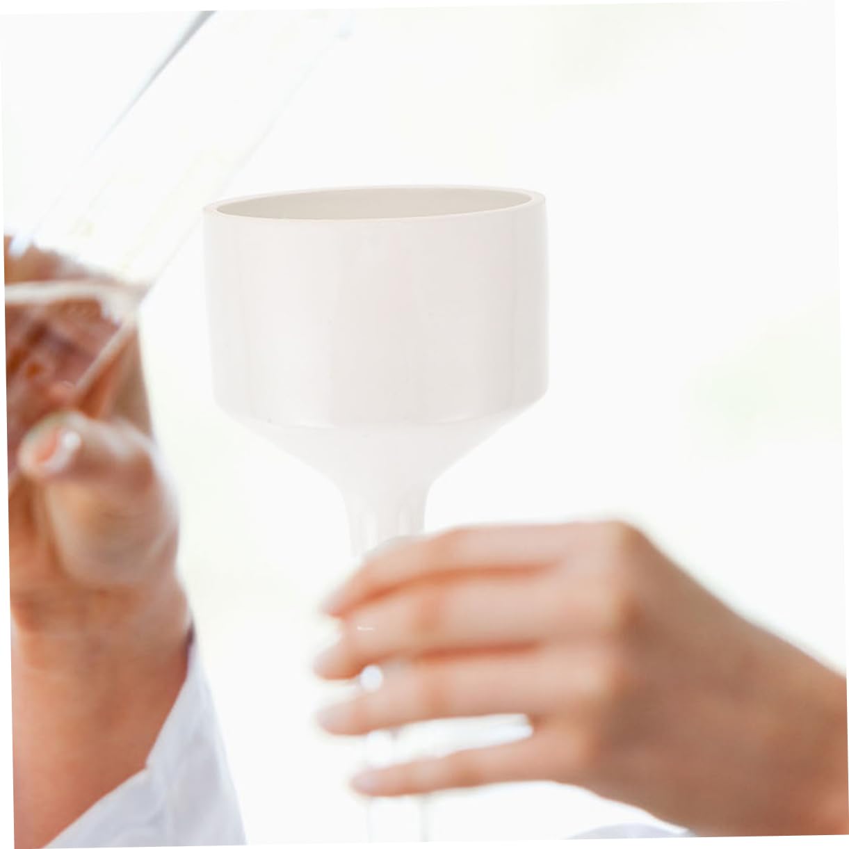 ULTECHNOVO Embudo Buchner y Filtro de Cerámica Blanco Superficie Pulida para Filtrado de Laboratorio para Experimentos Científicos