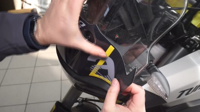 Labelbike 3D Gel Harz Aufkleber Für Aprilia Tuareg 660 2022-2025 – Windschutzscheiben-Schutz, Gelb, Kratzfest