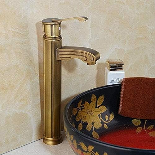 Grifo de lavabo monomando de diseño rústico para renovar tu baño con encanto antiguo