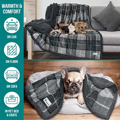 Petami Waterproof Dog Blanket For Medium Large Dog, Pet Puppy Blanket Couch Cover Protection, Sherpa Fleece Cat Blanket Sofa Bed Furniture Protector Reversible Soft Plush Washable 60X40 Plaid Charcoal #TOP1
