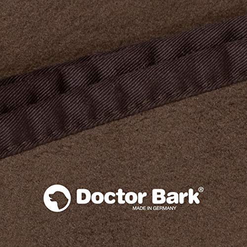 Doctor Bark | kuschelige Hundedecke waschbar bis 95°C, hygienische, weiche Fleecedecke für Sofa und Hundebett, Flauschige Haustierdecke - Made in Germany (L - 120x90 cm/Braun)