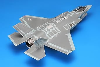 Tamiya 1/72 War Bird Collection, Plastic Model