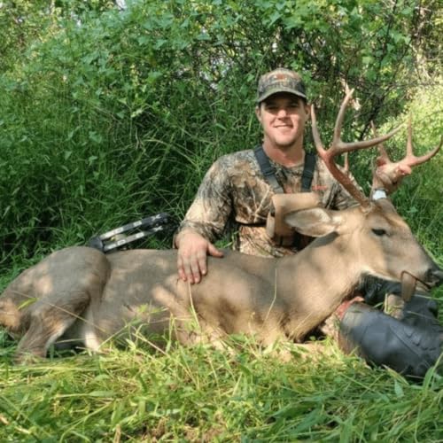 What's In Our Bowhunting Packs Podcast Por arte de portada