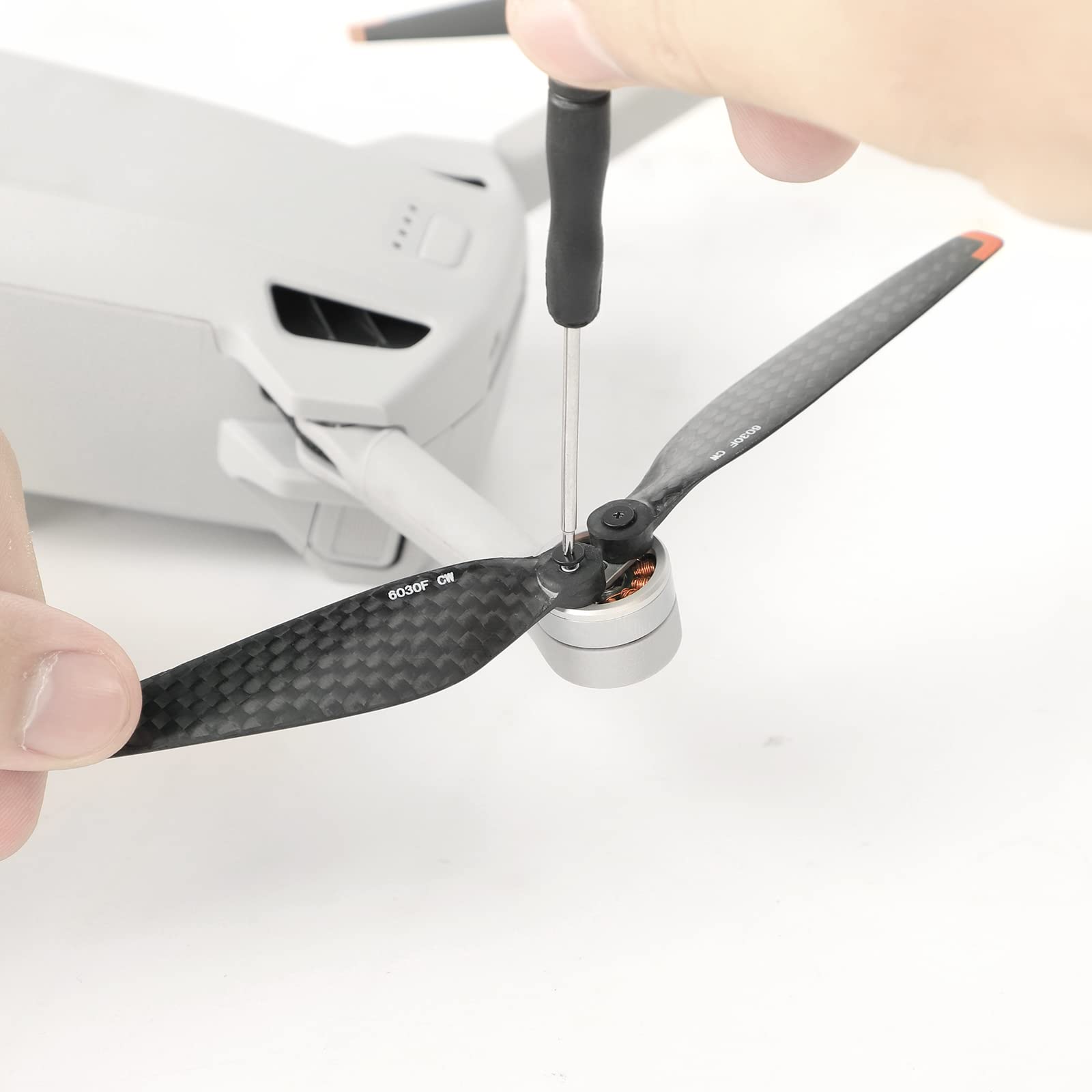 Hélices en fibre de carbone 6030F pour drone DJI Mini 4 Pro/Mini 3 Pro - Lames à faible bruit - Accessoires de rechange, Lot de 2 (8 Pièces)