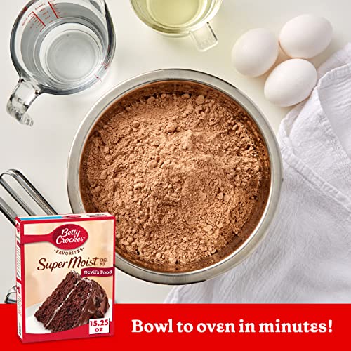 Image of Betty Crocker Super Moist Devil's Food Cake Mix, 15.25 oz