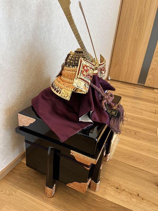 Amazon | 大幅！4月8日まで！五月人形 兜 甲冑 峰月 | 兜飾り | おもちゃ