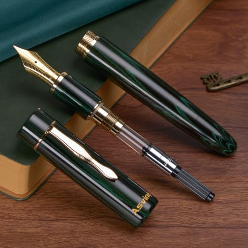 Stylo plume Ebonite N°8 pour éviter la fatigue de la main lors d'une longue écriture