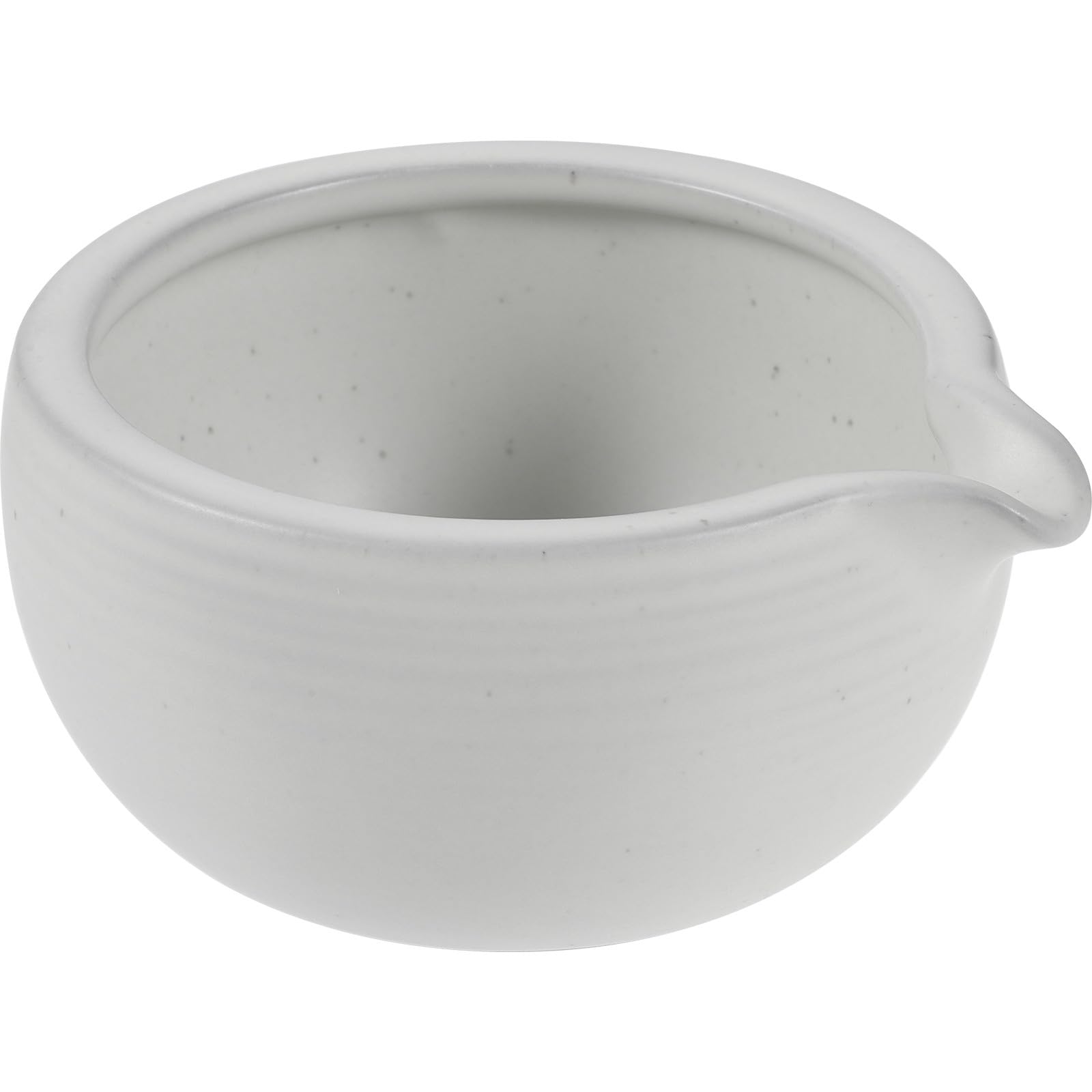 Bol pour thé matcha blanc en céramique doté d'un bec verseur pratique