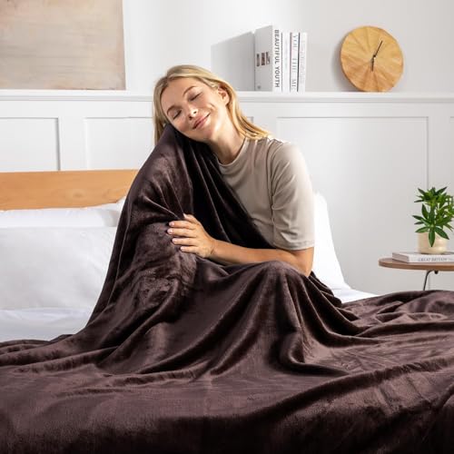 Exclusivo Mezcla Kuscheldecke Fleece Decke für Couch, Superweiche und Warme Sofadecke Wohndecke für Ganzjahreszeit, Plüsch und Leicht, 130 x 170 cm, Braun
