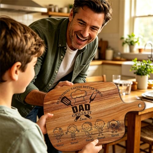 Tabla de Cortar Personalizada para Papá o Abuelo: 'Todo Sabe Mejor Cuando Papá o Abuelo Asa', Tabla de Madera para Cocina, Regalo para Día del Padre, Cumpleaños o Navidad (S 02) miniatura 7