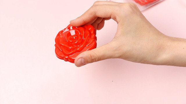 Amazon.com: Wenqik 50 Sets Quinceanera Party Favors for Guests